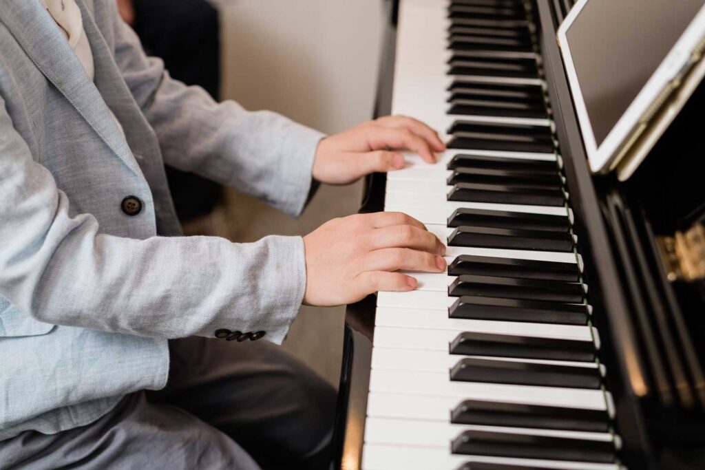 finest piano lessons for kids in LA