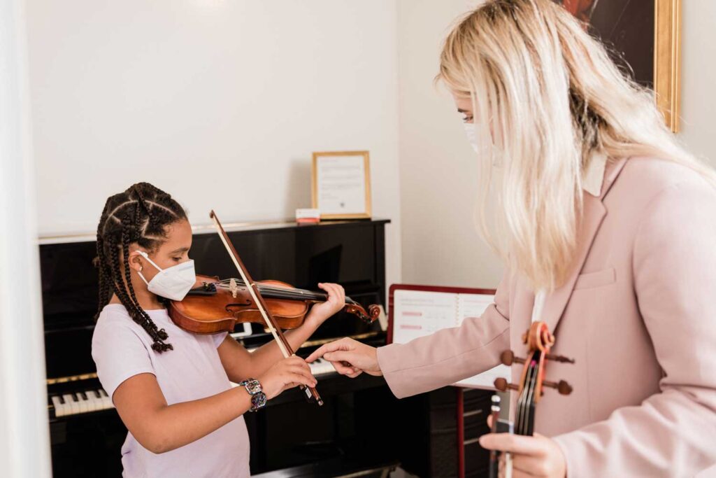 premiere violin lessons for kids in Westwood and Brentwood