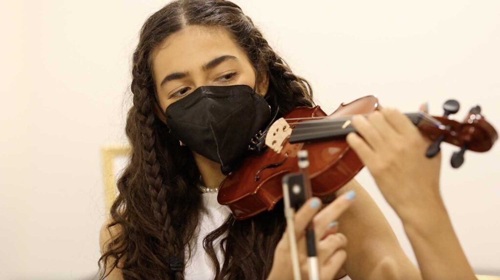 violin lessons for kids and adults in LA