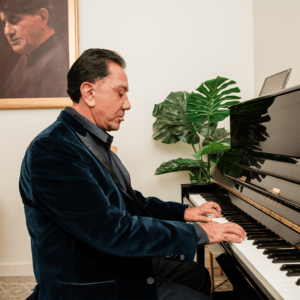 Benefits of piano lessons for adults, adult piano lessons